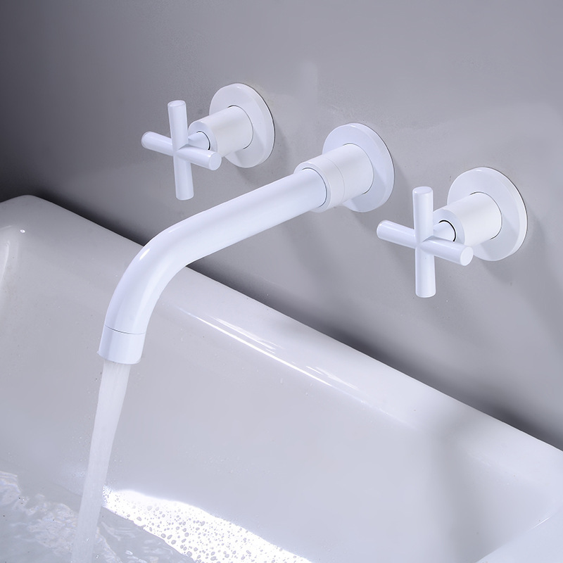 Modèle monobloc mural blanc à trois trous