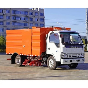 Camión barredor de calles ISUZU ELF de 5.5CBM con lavado a alta presión y autolimpieza en venta - Product Image 2