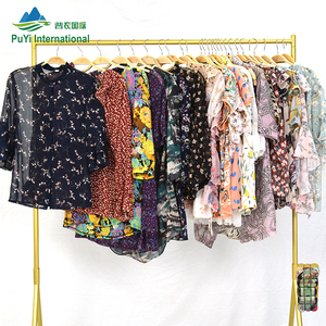 Blusas de Seda Femininas Usadas Direto da Fábrica, Camisas de Seda de Segunda Mão Acessíveis para Mulheres, Roupas Femininas de Verão Usadas em Atacado - Product Image 4
