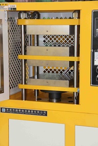 Machine de presse à chaud et à froid intégrée pratique pour la comparaison des matériaux - Product Image 5