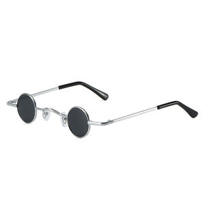 Vente en gros <span class=keywords><strong>de</strong></span> lunettes <span class=keywords><strong>de</strong></span> soleil vintage tendance Hotsale, monture ronde en petit cercle avec logo personnalisé en métal cuivré doré, verres colorés pour femme - Product Image 5