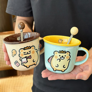 Mug en céramique en forme d'ours avec cuillère, 300 ml, design cartoon, idéal pour un cadeau de remise de diplôme - Product Image 3