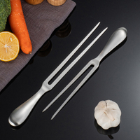 Lot de 2 fourchettes à viande robustes en acier inoxydable pour barbecue, pique-nique en plein air, cuisine à domicile, cuisson du bœuf et de l'agneau