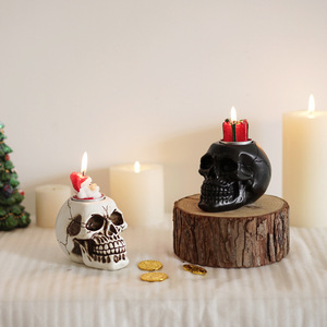 Nuevos productos transfronterizos: Candelabro pequeño estilo europeo, decoración ambiental, figura decorativa, accesorios para juegos de <span class=keywords><strong>misterio</strong></span> y asesinato. - Product Image 1