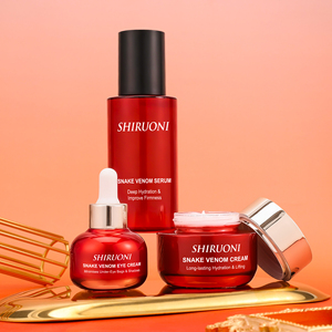 Set di Cura della Pelle con Etichetta Privata, Peptidi di Veleno di Serpente, Formula Multifunzionale Illuminante, Rassodante, Liftante e Idratante Profonda - Product Image 2