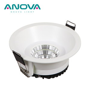 ไฟสปอร์ตไลท์ LED แบบฝัง 7W กันน้ำ IP44 ป้องกันแสงสะท้อน ปรับความสว่างได้ ตัวเรือนอะลูมิเนียมหล่อขึ้นรูป 3000K มาตรฐาน CE RoHS - Product Image 1