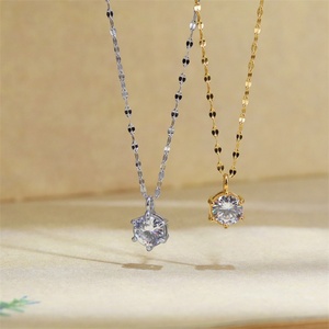 Collier Pendentif Chaîne Simple en Acier Inoxydable avec Cristal Strass Taillé Ovale et Sertissage Griffe, Style Décontracté/Sportif - Product Image 2