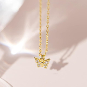 Collana con Ciondolo a Farfalla per Donne, Gioiello Elegante e Dolce per Abiti - Product Image 2