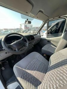 Furgone Usato <span class=keywords><strong>Ford</strong></span> Transit Classic Modello <span class=keywords><strong>2016</strong></span>, 6 Posti, Passo Corto, Tetto Medio - Product Image 4