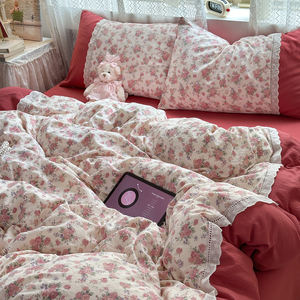 Design floral dentelle creuse douce 4 pièces housse de <span class=keywords><strong>couette</strong></span> ensemble <span class=keywords><strong>nuage</strong></span> sentiment Double couche fil lavé microfibre drap de lit ensemble de literie - Product Image 1