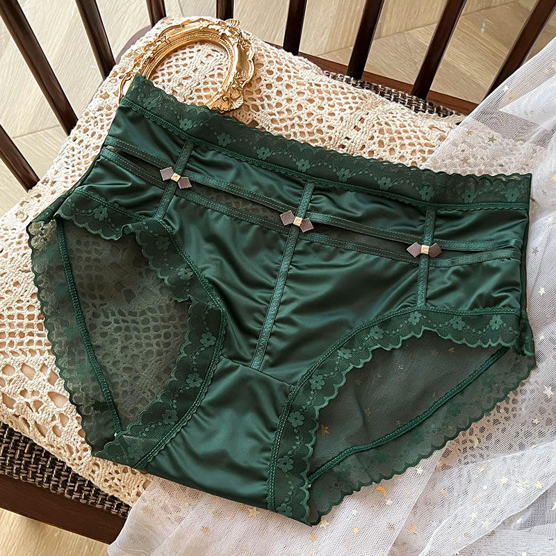 Wholesale Women's Underwear Delicate and Sexy Lace Mesh Triangle Underwear for Women