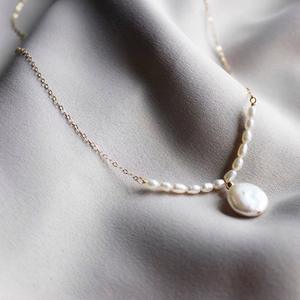 Collar de Perlas Naturales Barrocas Wenchi 2022 para Diseño Facial, Cadena para Clavícula, Estilo Minimalista para Mujer, Tentación, Influencer de Instagram, Modelo - Product Image 2