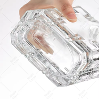 Bouteille en verre carrée industrielle de 700 ml avec bouchon en liège, finition mate, décoration estampée or pour la vodka, le whisky, le rhum, la tequila