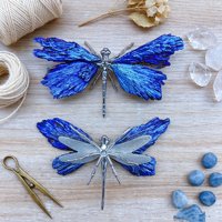 Ornement Libellule en Tourmaline Aura Grande Taille, Fait Main, en Kyanite, Décoration de Bureau, Artisanat en Cristal – Vente Chaude
