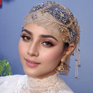 หมวกไหมพรมปักลายขนสัตว์เทียมประดับพู่ห้อยลูกปัดทรงหางปลาแบบฮุ่ย ผ้าคลุมผมแฟชั่นแบบลูกไม้ ใช้ได้ทุกฤดู - Product Image 2