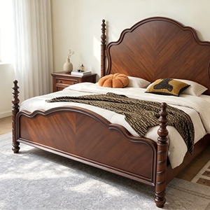 Base de Cama Tradicional de Madera Tamaño Queen con Acabado en Caoba y Postes Tallados - Product Image 4