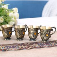 Petite Coupe à Vin Rétro en Alliage de Zinc Nordique, Cadeau Personnalisé Créatif pour Mariage, Cadeau de Pendaison de Crémaillère, Décoration d'Intérieur, Coupe à Liqueur