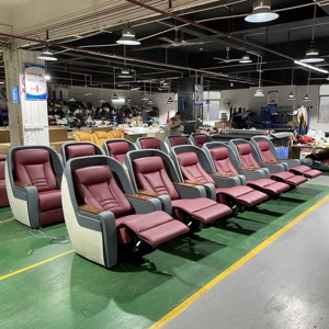 Fauteuils de cinéma inclinables VIP uniques en cuir pour salle de divertissement, mobilier intelligent pour la maison, inclinables type avion Worldlet - Product Image 1