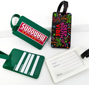 Étiquette de bagage en caoutchouc pour passagers, personnalisable, design créatif, de luxe, pour voyage en avion - Product Image 1