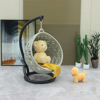 Ornement de panier suspendu pour maison de poupée à l'échelle 1:12, meubles miniatures, petit modèle de chaise à bascule, fait à la main, en matériau ABS, pour Diorama DIY