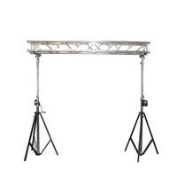 1 structure triangulaire de 3 m de long, 2 kits de supports à manivelle de 4 m de hauteur, système de truss DJ de 10 pieds de long et 13 pieds de hauteur, tour de lumière à manivelle