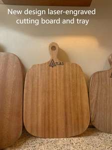 Plateau à poignée carrée très vendu avec plaque à pizza en bois gravée au laser, plateau en bois massif créatif pour fromage, pain, steak - Product Image 4