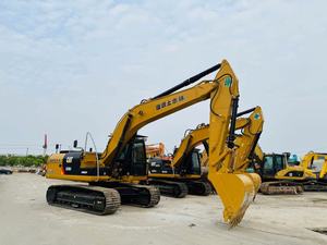 Pompe hydraulique pour excavatrice sur chenilles 320D de 20 tonnes, moteur diesel, bon état de marche des chenilles, entretien régulier, livraison immédiate disponible - Product Image 6