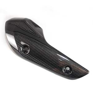 Carbonart Nouveau Scut de Protection Thermique pour Pot d'Échappement Moto en Fibre de Carbone Véritable 3K pour Yamaha <span class=keywords><strong>TMAX</strong></span> 560 Tech Max - Product Image 4