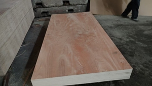 Panneau de contreplaqué en pin CDX écologique de conception moderne, épaisseurs <span class=keywords><strong>3</strong></span>/4\", 5/<span class=keywords><strong>8</strong></span>\", <span class=keywords><strong>3</strong></span>/4\", qualité construction pour usage extérieur - Product Image 5