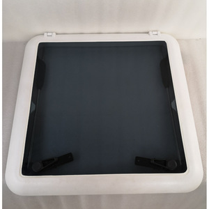 Claraboya de nailon con marco de vidrio templado de 630x630 mm, rectangular, con apertura vertical oscilante para ventana de barco o yate - Product Image 4