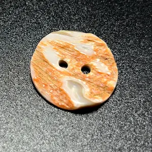 Wholesale High-End Natural Shell 2-Hole Button Customization For Buttons Category