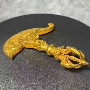 Exquisites vergoldetes tibetisches Vajra-Axt-Ornament, traditionelle buddhistische Dekoration für Zuhause und Schreibtisch, Segensgeschenk - Product Image 6