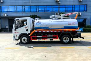 DONGFENG 5M³ Sewage Vacuum Truck, High Power Vacuum <b>Pump</b>, Rotatable Suction Boom for Fast Feces & <b>Sludge</b> Vacuum Extraction Work - Product Image 5
