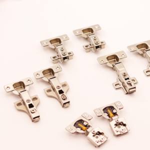 Оптовая продажа: Петля для кухонных шкафов с доводчиком, двусторонняя, 3D-регулировка, скрытая, гидравлическая, с буфером малого угла, никелированная - Product Image 1