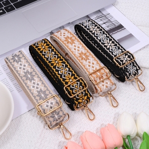 Vente en gros bon marché de 3.8cm de large <span class=keywords><strong>sangle</strong></span> de remplacement réglable pour sac à bandoulière sac à bandoulière <span class=keywords><strong>sangle</strong></span> jacquard motif de fleurs <span class=keywords><strong>sangle</strong></span> de sac - Product Image 2
