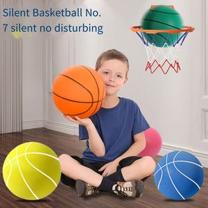 Ballon de basketball silencieux pour entraînement en intérieur - Logo personnalisé - Ballon en mousse résistant à l'usure - Ballon silencieux pour la pratique à domicile, en appartement et en salle de sport - Product Image 2