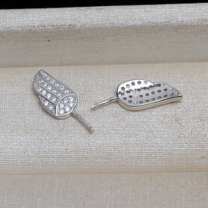 Boucles d'oreilles à clous tendance 4122, en argent S925 fait main, perles DIY polyvalentes, grande et petite, accessoire aile de démon, forme baroque, poignée creuse - Product Image 1