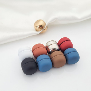 Sharut <span class=keywords><strong>Épingles</strong></span> magnétiques de sécurité bon marché Logo personnalisé/carte d'emballage Écharpe musulmane Châle Broche magnétique sans accroc Hijab <span class=keywords><strong>Épingles</strong></span> magnétiques - Product Image 3
