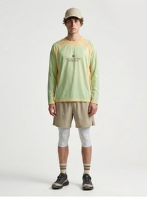 เสื้อแขนยาวลายโทเท็มกีฬากลางแจ้ง คอลเลคชั่นใหม่ ฤดูใบไม้ผลิ/ฤดูร้อน ปี 2026 พิมพ์ลายดิจิตอลไล่เฉดสี ขายส่ง - Product Image 2