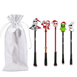 5 uds pesadilla antes de Navidad juego de brochas de <span class=keywords><strong>maquillaje</strong></span> <span class=keywords><strong>esqueleto</strong></span> Halloween juego de brochas de sombra de ojos regalos de Halloween brocha de <span class=keywords><strong>maquillaje</strong></span> de Metal - Product Image 1