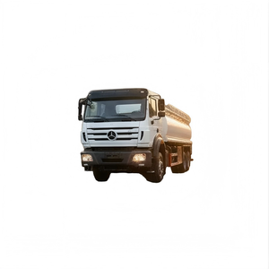 Camión <span class=keywords><strong>Cisterna</strong></span> <span class=keywords><strong>Mercedes</strong></span> de 20,000 Litros, 8x4, para Transporte de Gasolina, Diésel y Petróleo - Product Image 3