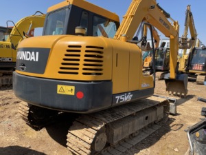 Excavadora Compacta Hyundai 75VC de 7.5 Toneladas de Segunda Mano, Excelente Relación Calidad-Precio, Bajo Consumo de Combustible, en Buen Estado de Funcionamiento, Equipo de Construcción - Product Image 1