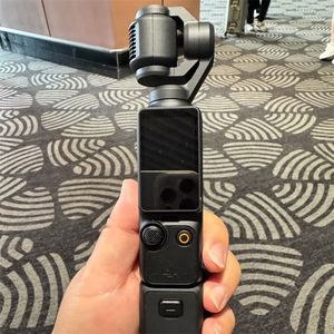 Cámara de Acción de Bolsillo 3 en 1 con CMOS de 1 Pulgada, 4K/120fps, Pantalla Giratoria de 2 Pulgadas, MicroSD, Gran Angular de 360°, Zoom Óptico de 10x-20x, WIFI - Product Image 4
