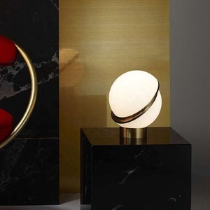 Nordique Hôtel Chambre Décoration Fantaisie Or <span class=keywords><strong>Lampe</strong></span> <span class=keywords><strong>De</strong></span> Table Métal <span class=keywords><strong>Verre</strong></span> <span class=keywords><strong>Globe</strong></span> Boule E27 <span class=keywords><strong>Lampe</strong></span> <span class=keywords><strong>De</strong></span> Bureau - Product Image 3