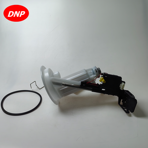 Filtro de combustible 16146766152 con unidad de envío para 16117373514 <span class=keywords><strong>BMW</strong></span> E60 E61 <span class=keywords><strong>523i</strong></span> 525i 525xi 530i 530xi 16146750467 580314537 09206027101 - Product Image 4