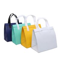 Sac isotherme réutilisable en non-tissé pour livraison de repas, avec poignée d'épaule, doublure en feuille d'aluminium, logo personnalisé, pour café et gâteaux