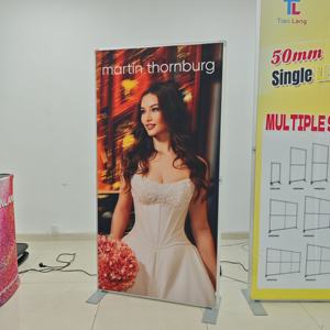 Caja de Luz Redonda Plateada con Marco SEG de 100 cm para Directorios de Centros Comerciales - Product Image 4