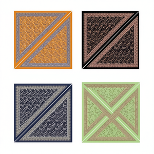 Sciarpa triangolare multifunzionale 60x135 cm per uso esterno con design a motivi - Product Image 2