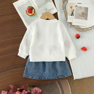 Completo Autunnale per Bambina, Cardigan Bianco in Maglia con Motivo Fragole Rosse, Set Due Pezzi per Bambine, Abbigliamento Quotidiano - Product Image 3