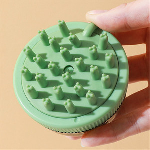 3-in-1 Umweltfreundliche Hundeduschbürste mit Praktischem Seifenspender für Hundepflege und Haarentfernung - Product Image 2